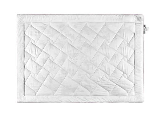 Togas Milk Dreams Comforter In White
