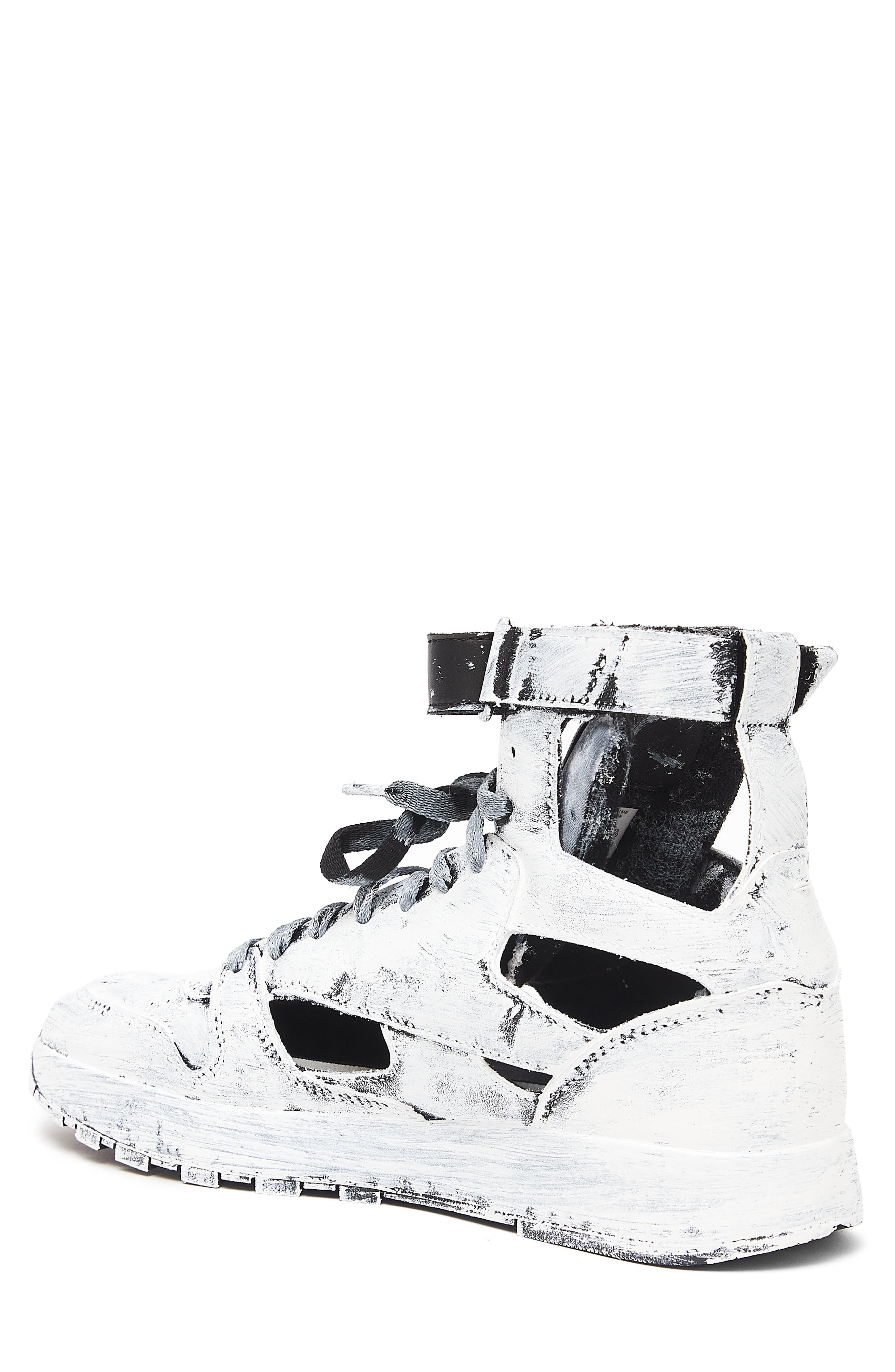 Maison Margiela x Reebok Classic Leather Tabi High Top Sneaker, Alternate, color, 