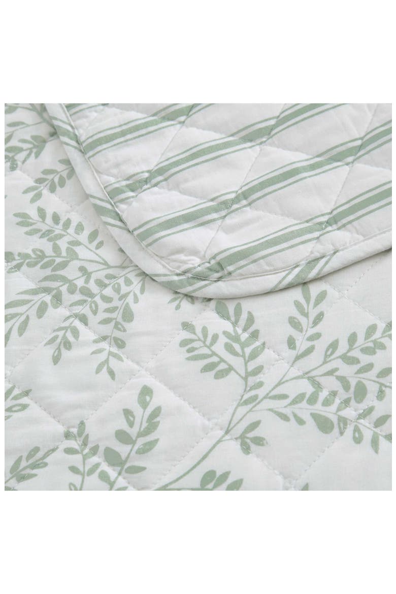 Murray Leaves Quilt Set, Alternate, color, WHTE/ GREY GREEN