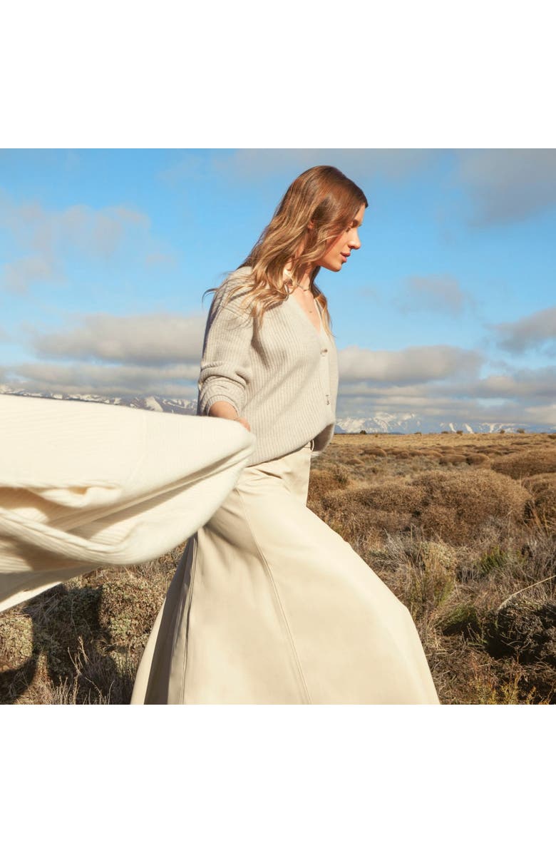 Italic Billie Chunky Cashmere Cardigan, Alternate, color, Pebble Grey