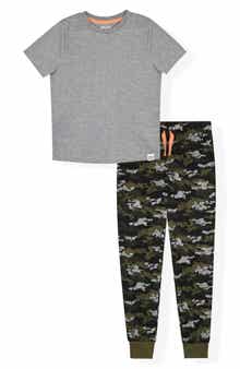 SLEEP ON IT Kids' T-Shirt & Joggers Pajama Set