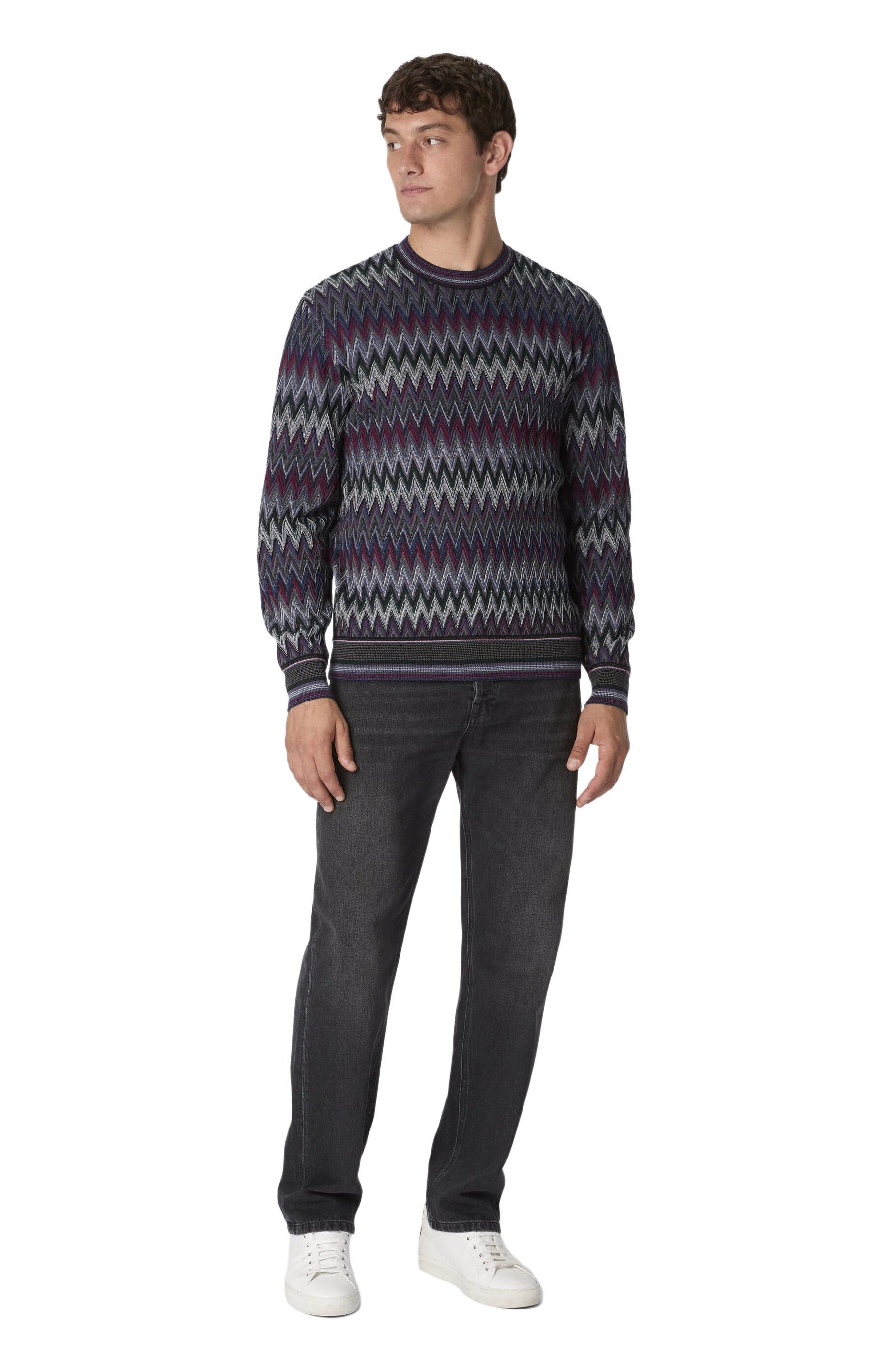 Crew Neck Sweater With 3d Zigzag Pattern