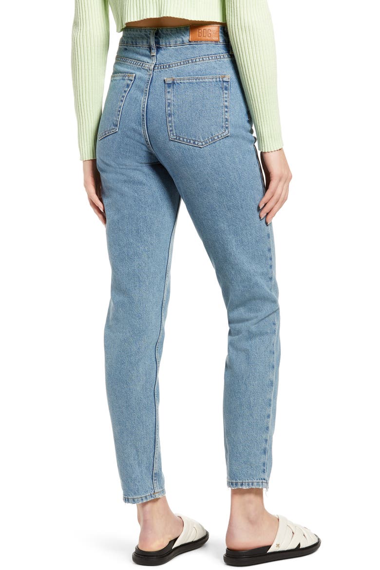 Women's High Waist Mom Jeans, Alternate, color, MID VINTAGE