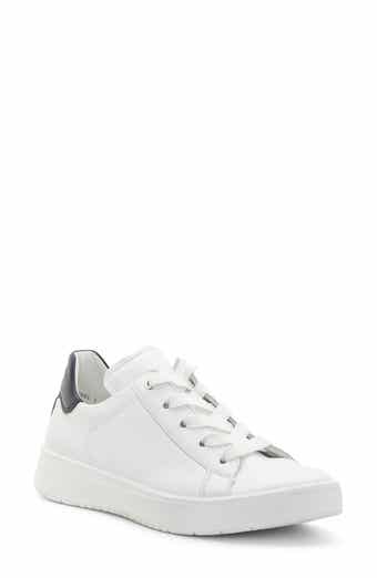 Ruby Sneaker