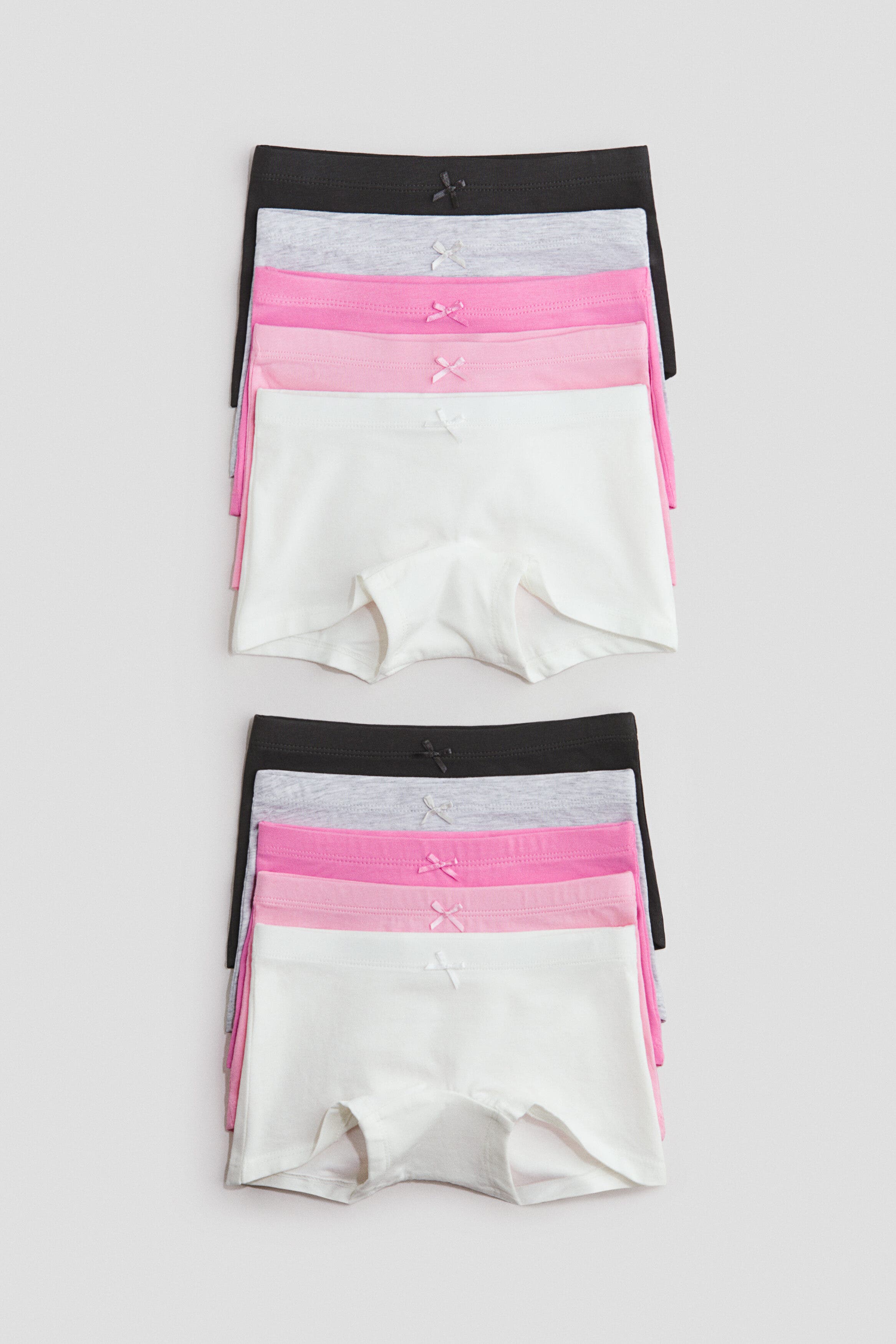 Light pink/black/white