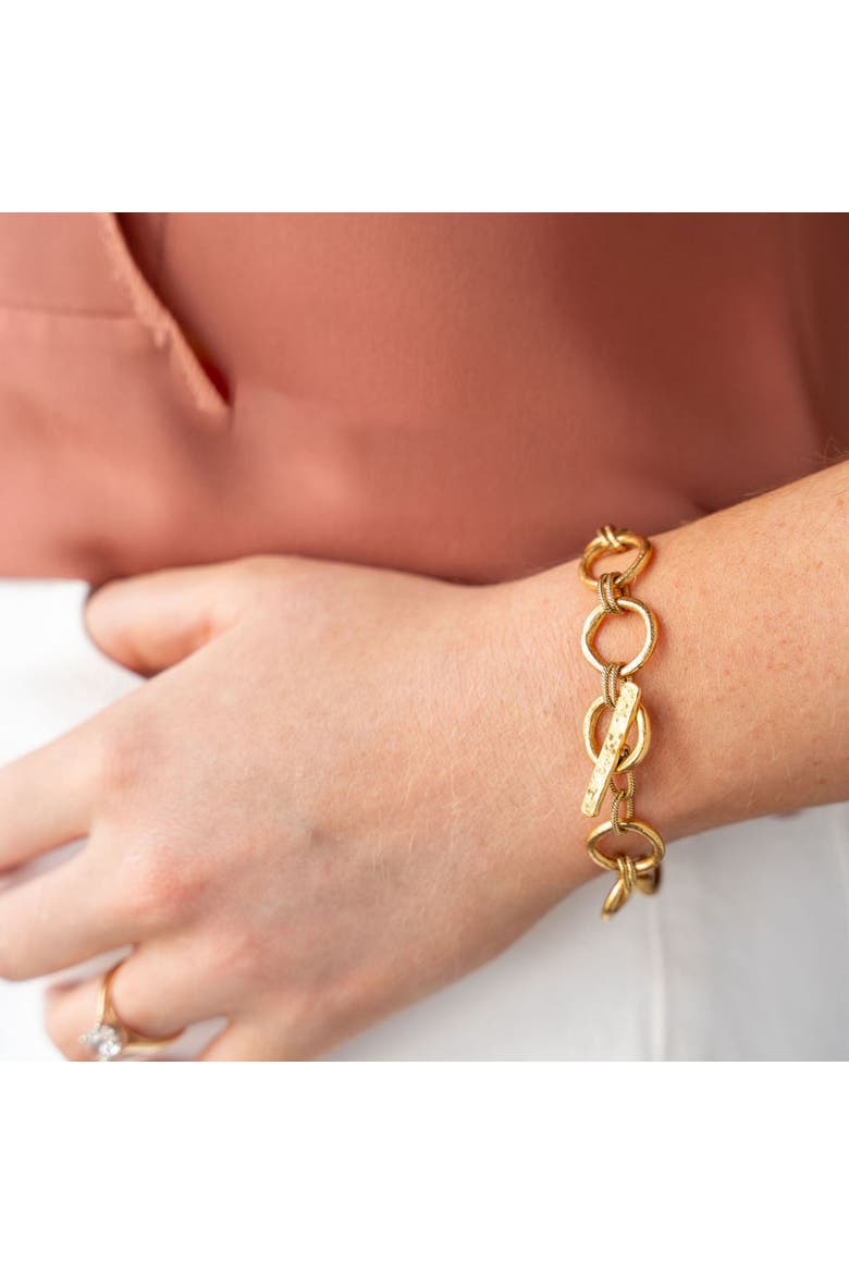 Sculpted Circle Bracelet, Alternate, color, Gold