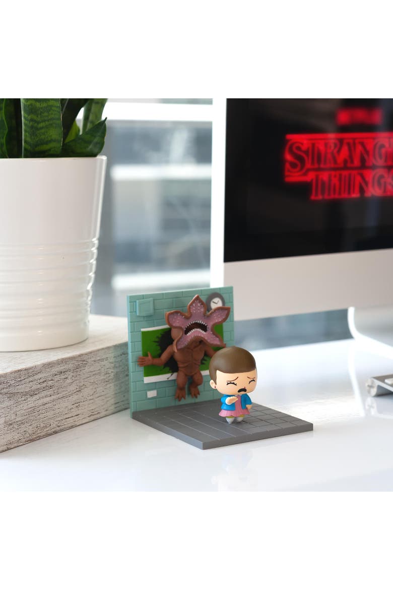 Stranger Things Eleven Vs. Demogorgon Exclusive Diorama | SuperEmoFriends Design, Alternate, color, Multi-Color