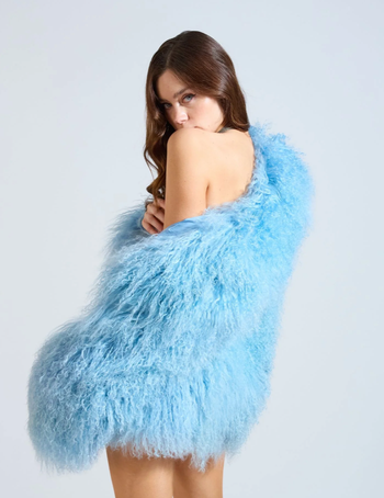UR FAMOUS  FUR COAT