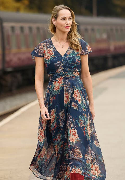 Flutter Sleeve Flyaway Maxi Dress (plus)