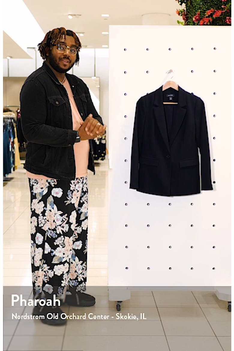 Pocket Blazer video