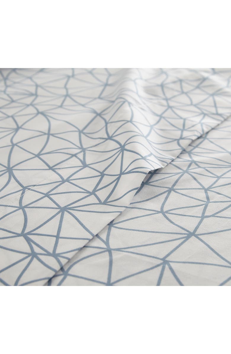 SOUTHSHORE FINE LINENS Queen Sized Modern Printed Sheet Set - Blue /White, Alternate, color, Geometric Maze - While / Blue