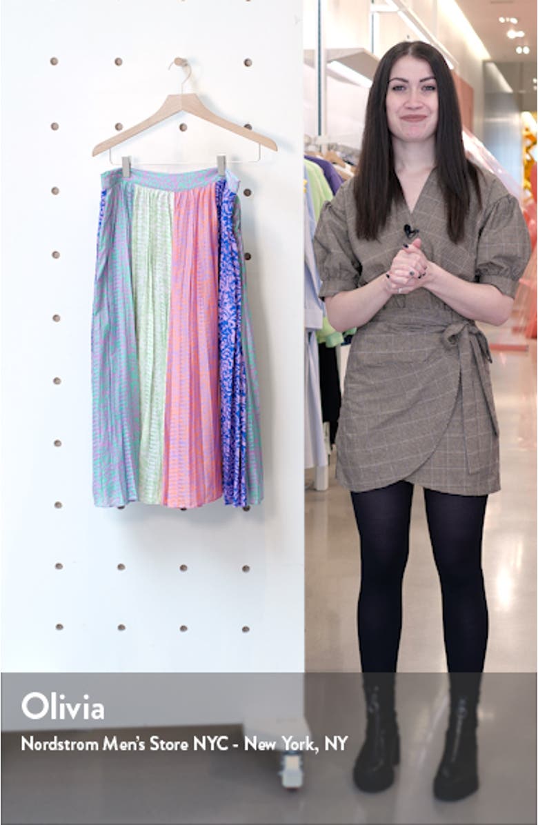 Jeana Skirt, sales video thumbnail