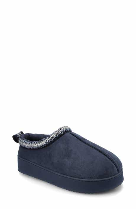 Journee Collection Connway Faux Shearling Lined Slipper