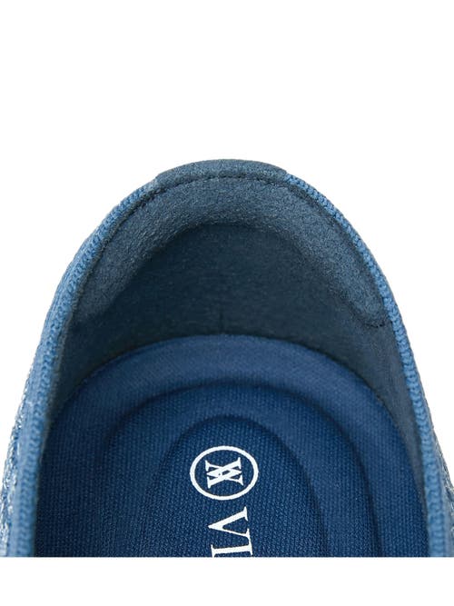 Vivaia Square-toe V-cut Flats In Blue