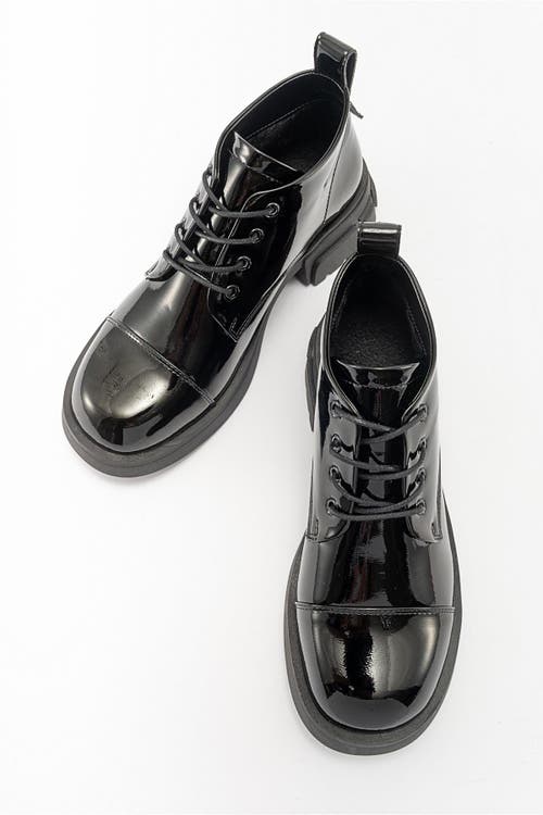 Prologue Shoes Lagom Patent Boot In Black