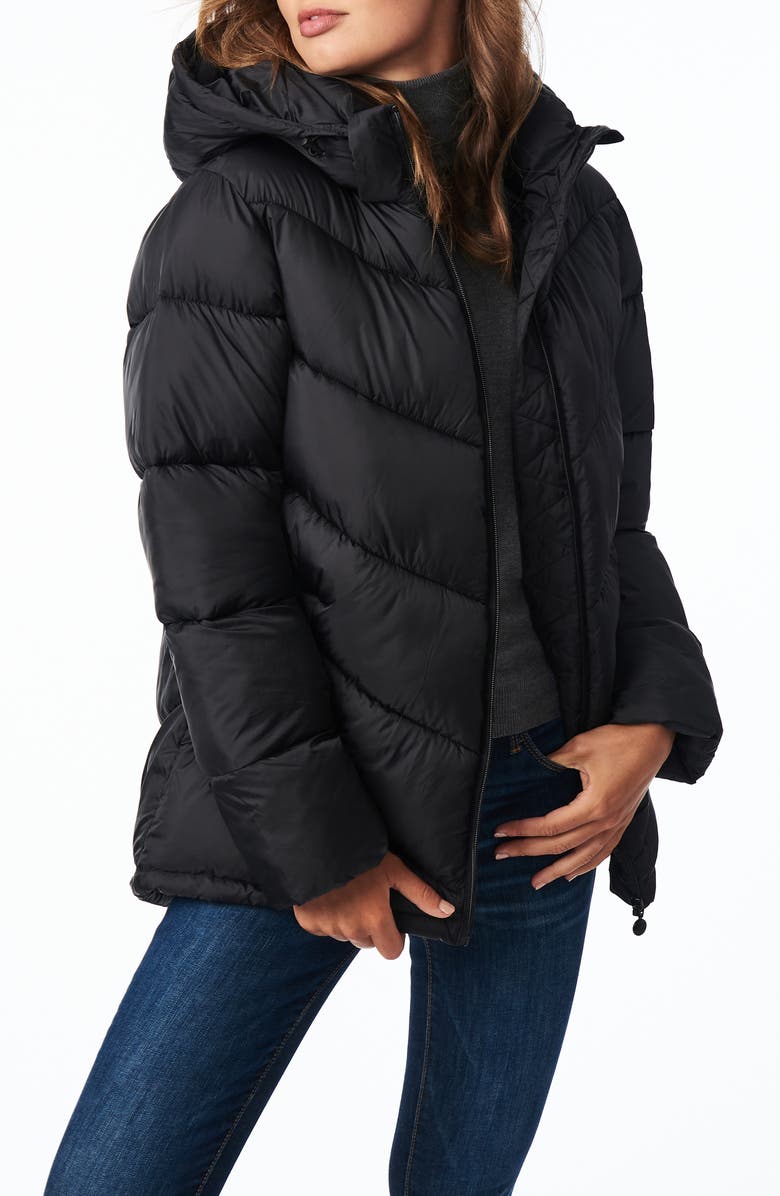 Bernardo Chevron Quilted Water Resistant Puffer Coat, Main, color, 