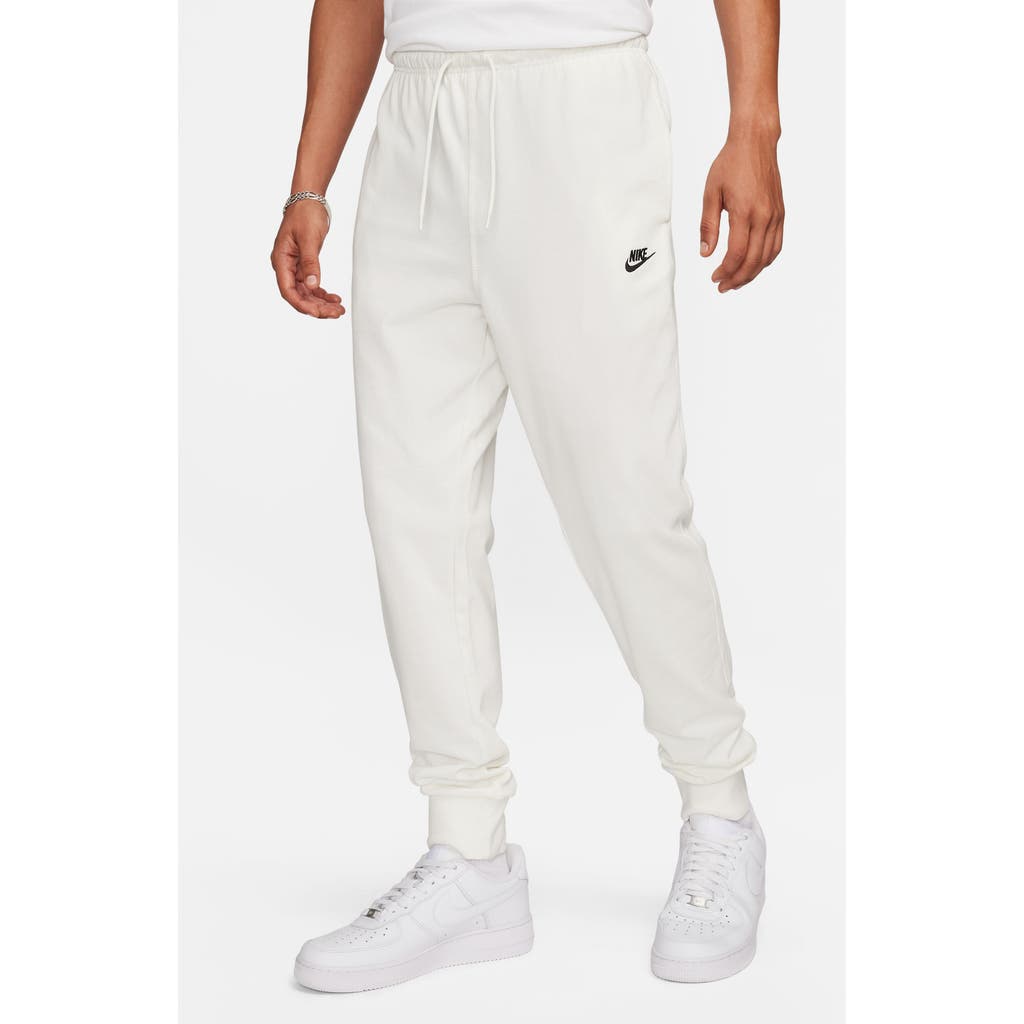 Nike Sportswear Club Pocket Fleece Joggers In Sail/black