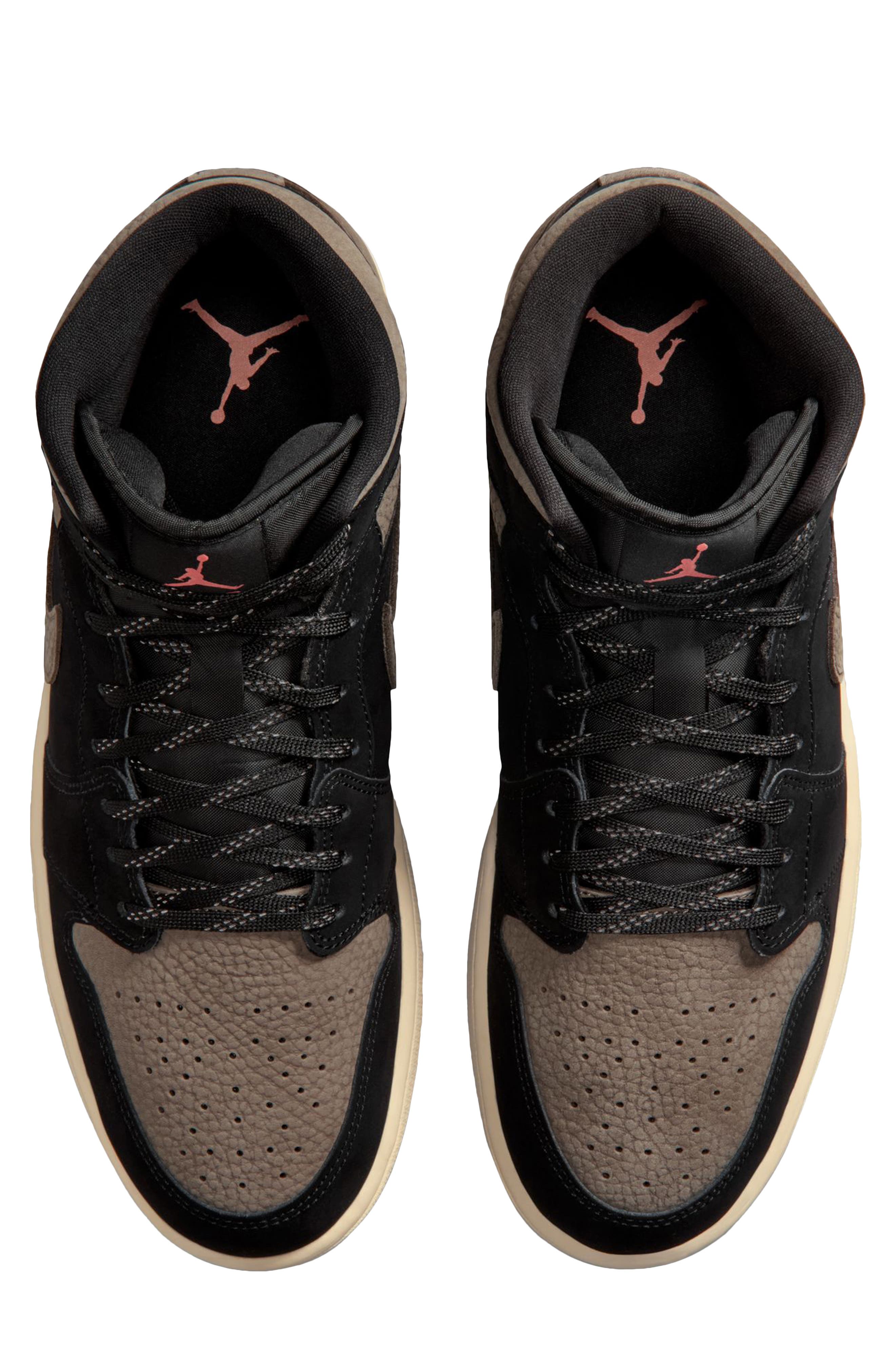 Jordan Air Jordan 1 Mid SE Sneaker, Alternate, color, Black/ Olive Grey