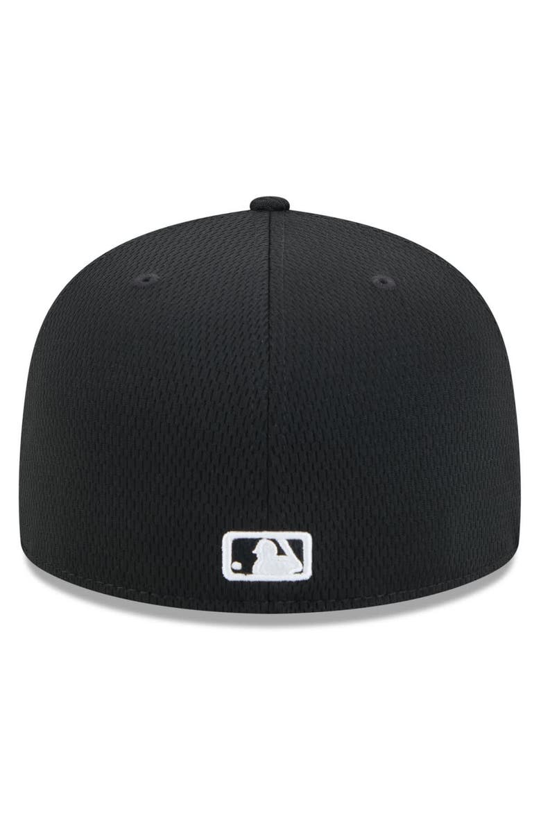 New Era Men's New Era Black Chicago Cubs 2025 MLB Clubhouse 59FIFTY Fitted Hat, Alternate, color, 