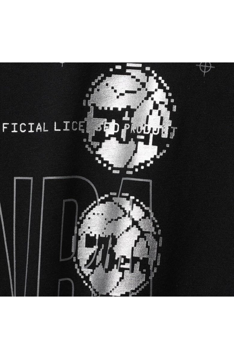 Nike Men's Nike Black Philadelphia 76ers Courtside Chrome Long Sleeve T-Shirt, Alternate, color, Black