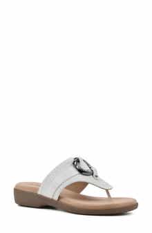 CLIFFS BY WHITE MOUNTAIN Benedict Wedge Thong Sandal
