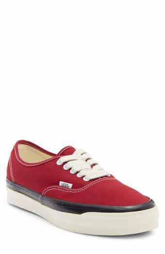 Authentic 44 Sneaker