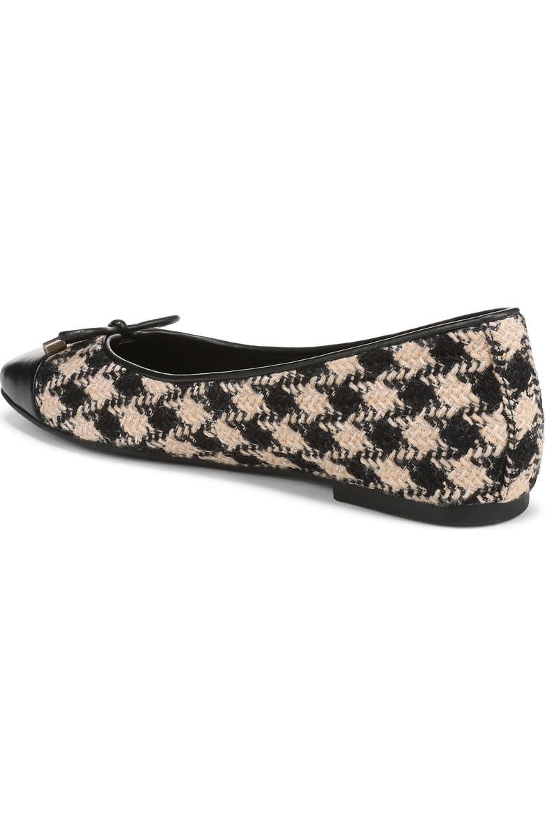 Vionic Klara Cap Toe Flat, Alternate, color, Black/ Cream