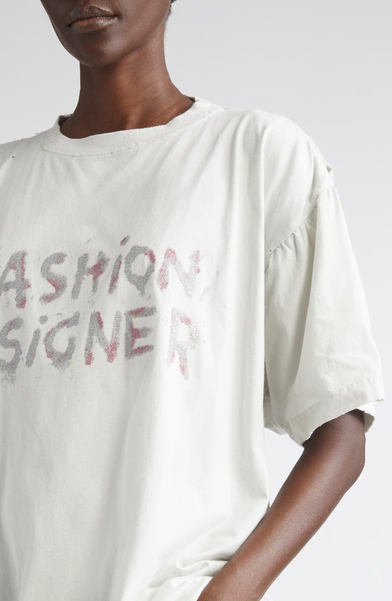 Shifted Distressed Graphic T-Shirt