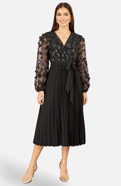 Applique Pleated Midi Dress