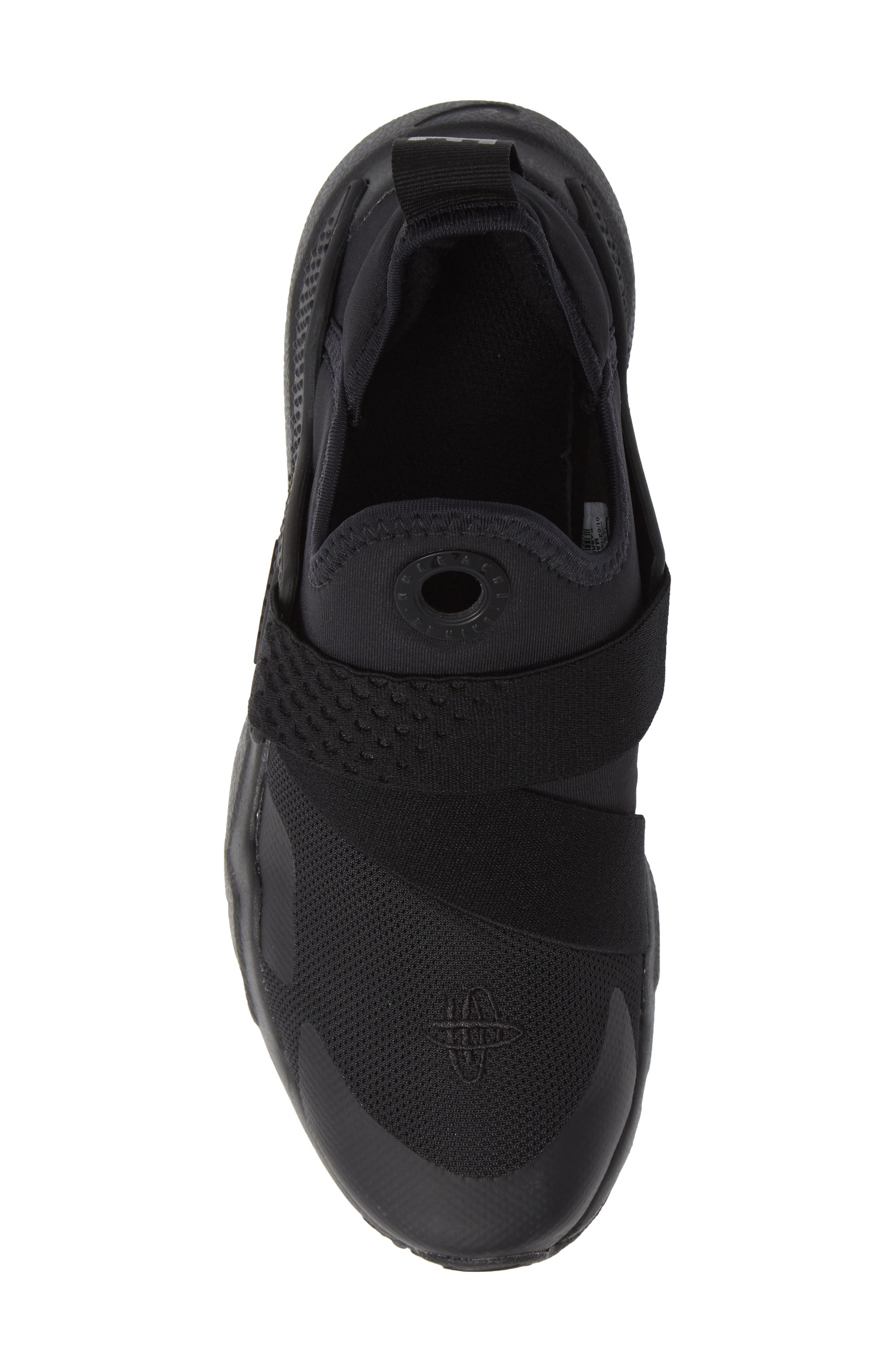 Nike Huarache Extreme Sneaker, Alternate, color, 