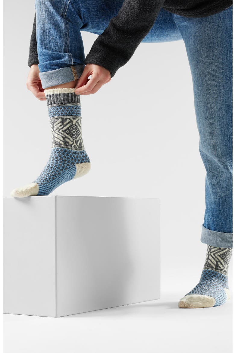 Everyday Cozy Popcorn Snowflake Merino Wool Blend Crew Socks, Alternate, color, SERENE BLUE
