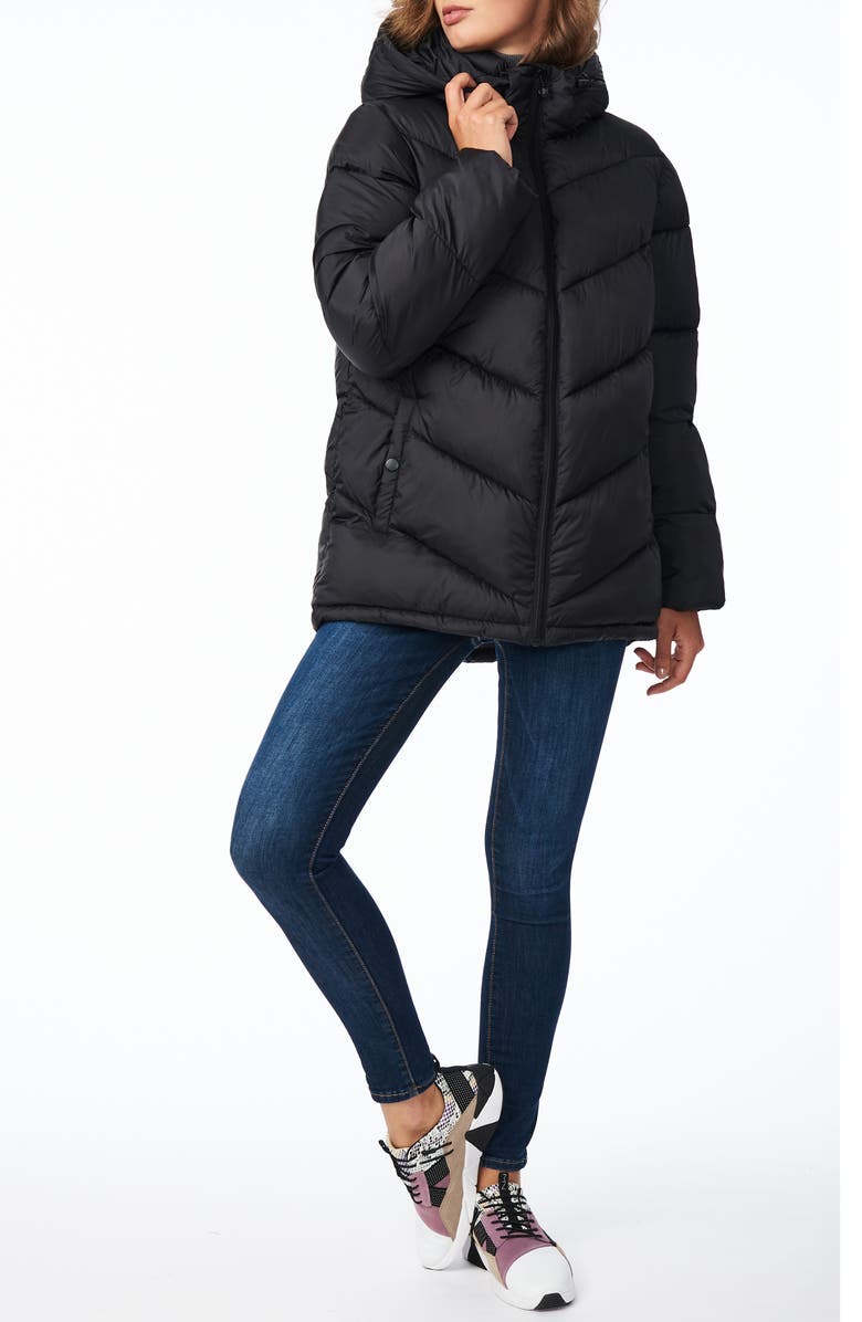 Bernardo Chevron Quilted Water Resistant Puffer Coat, Alternate, color, 