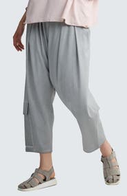 LUUKAA Liore Garment-Dyed V-Shape Pants