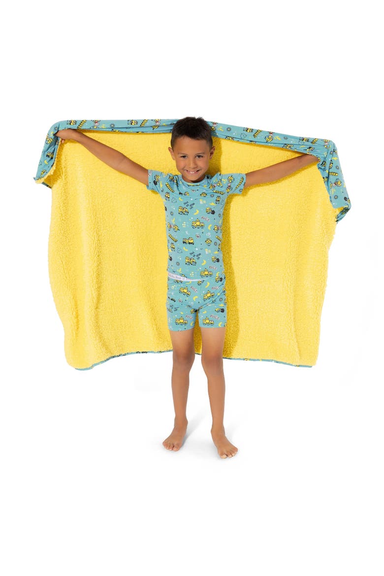 Minions Banana Kids 2-Piece Short Sleeve & Shorts Pajama Set, Alternate, color, Minions Banana
