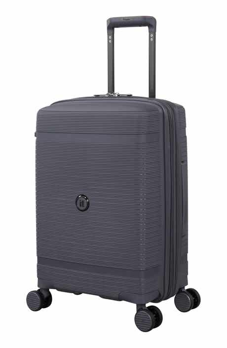 IT LUGGAGE Unanimous 21-Inch Hardside Carry-On Luggage