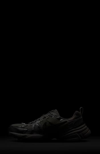 V2K Run Sneaker