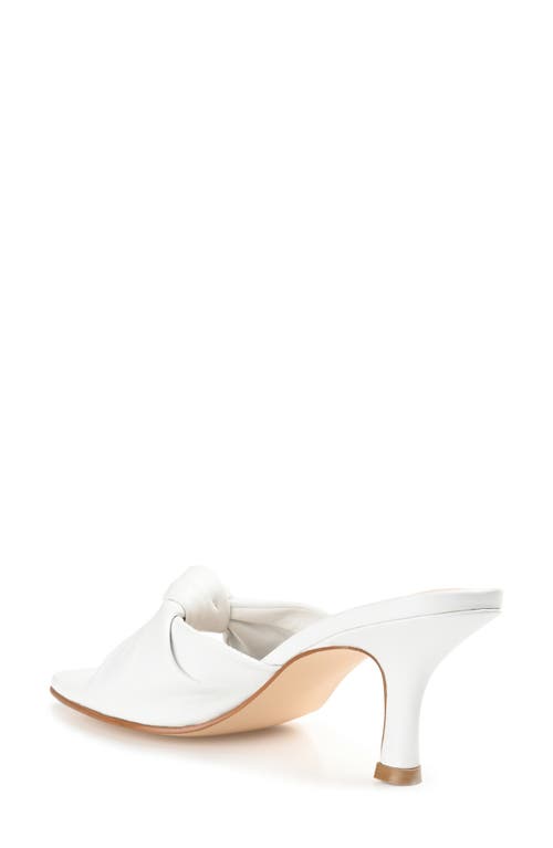 Journee Collection Finlee Sandal In White