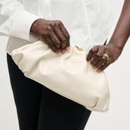 URBAN EXPRESSIONS Jennifer Clutch