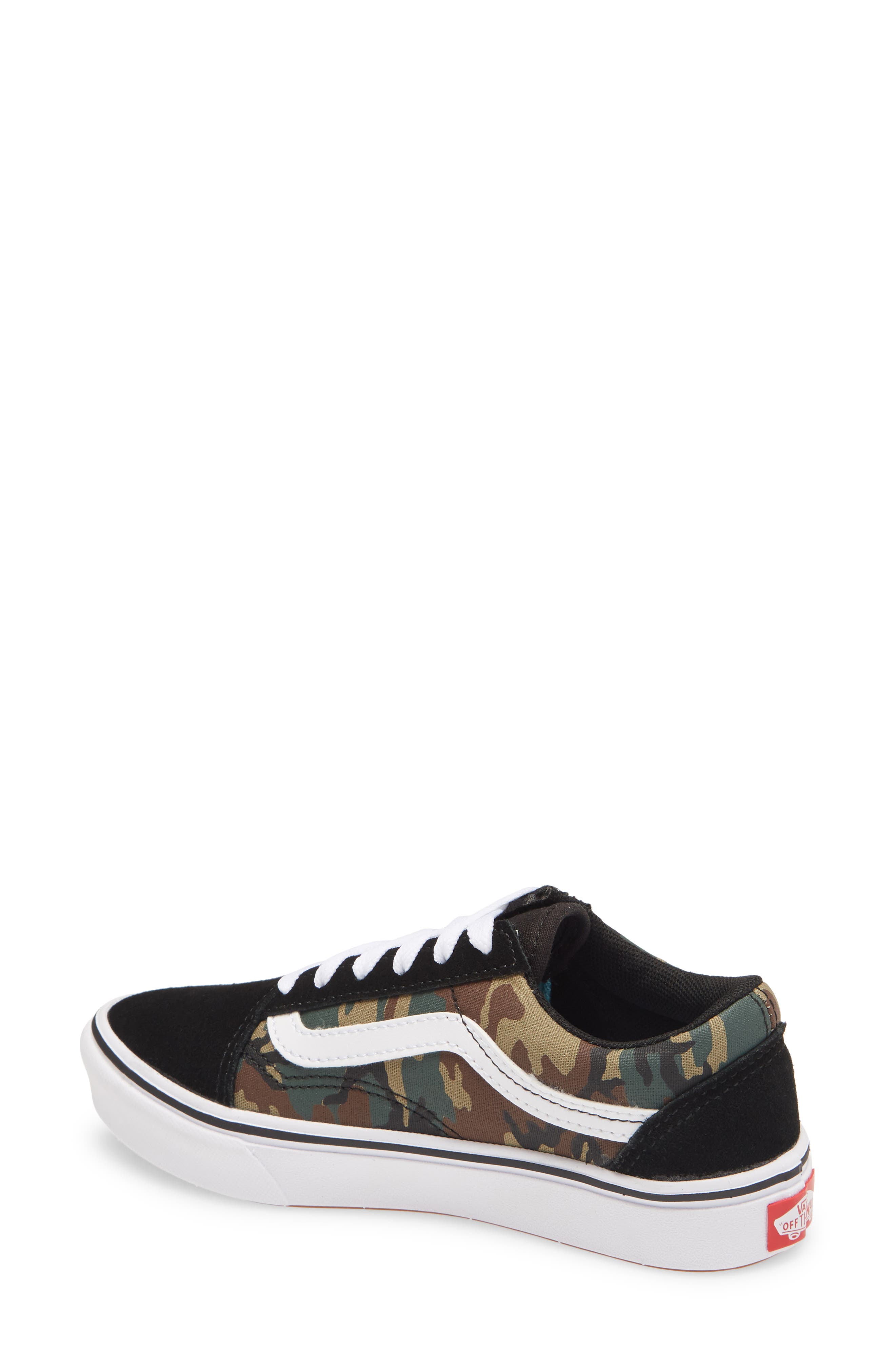 Vans ComfyCush Old Skool Sneaker, Alternate, color, 