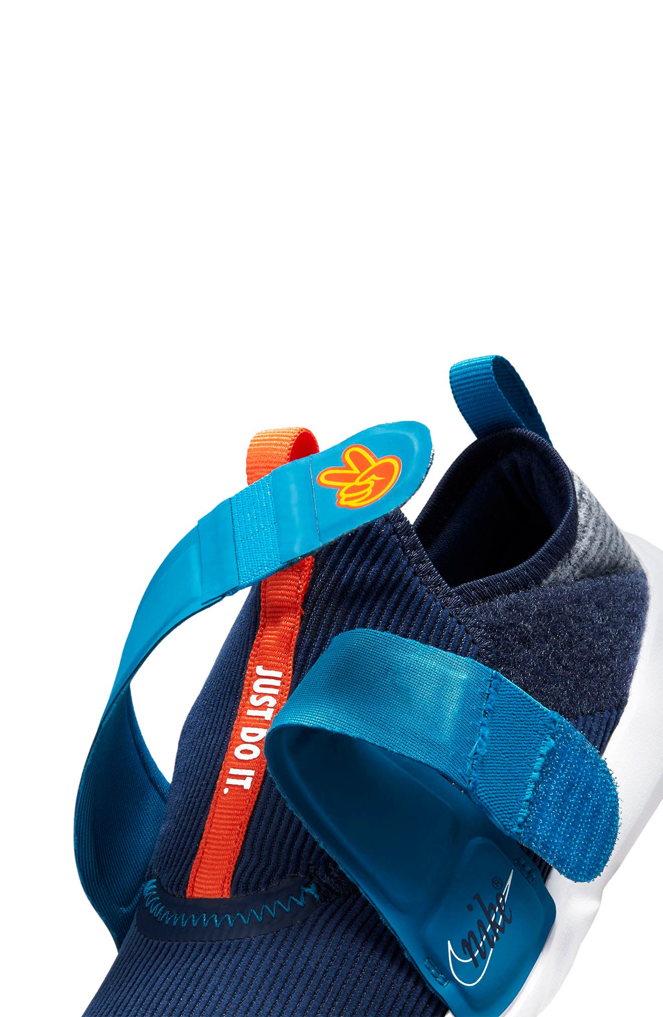 Nike Flex Advance FlyEase Sneaker, Alternate, color, 