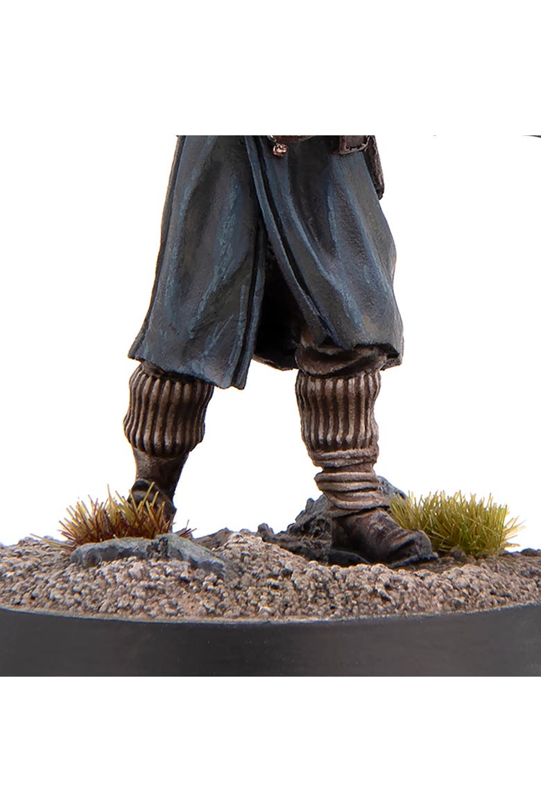 Resin Figure & Base, Unpainted, Alternate, color, Multicolored