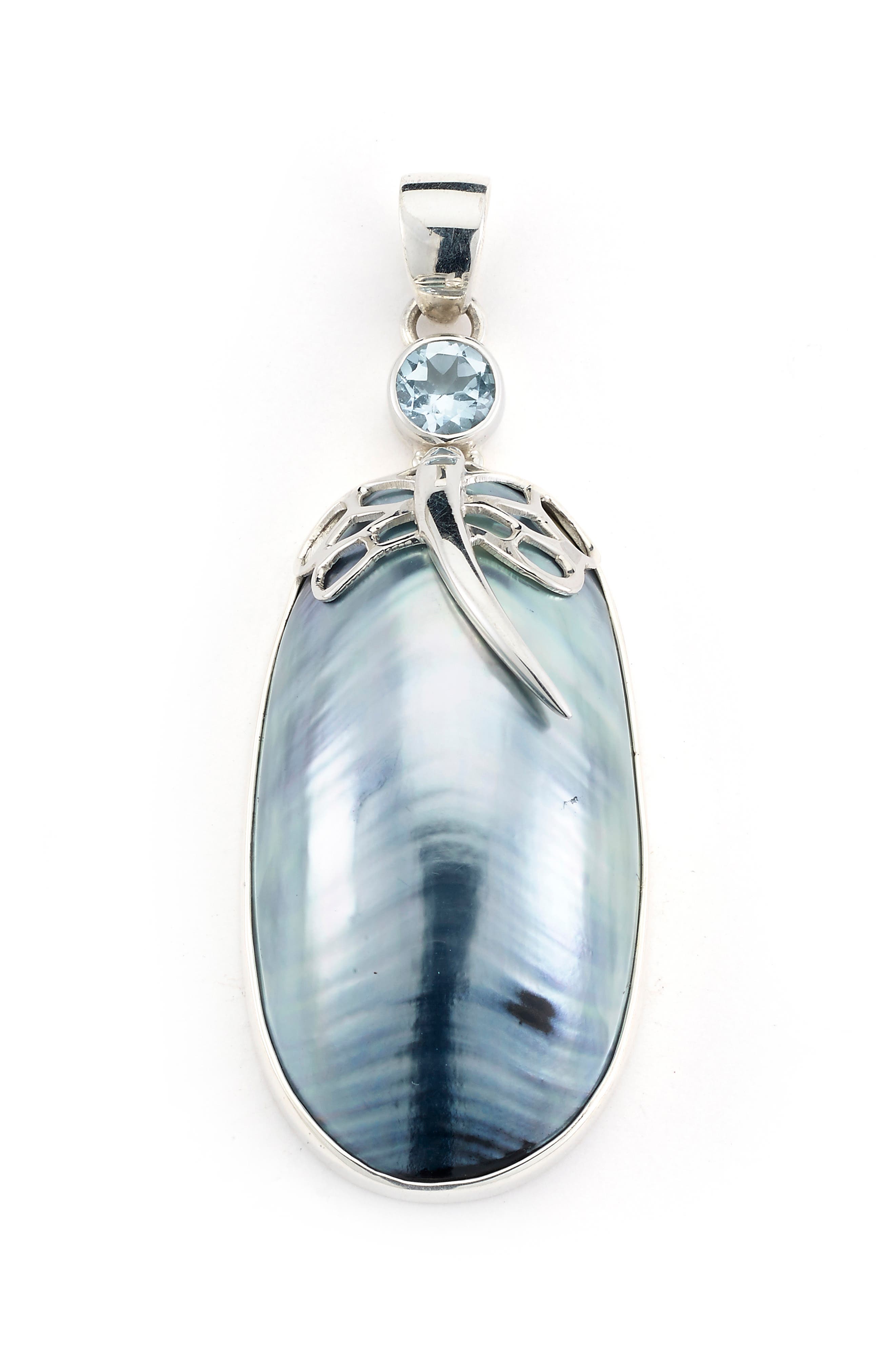 SAMUEL B. Oval Shell Pendant