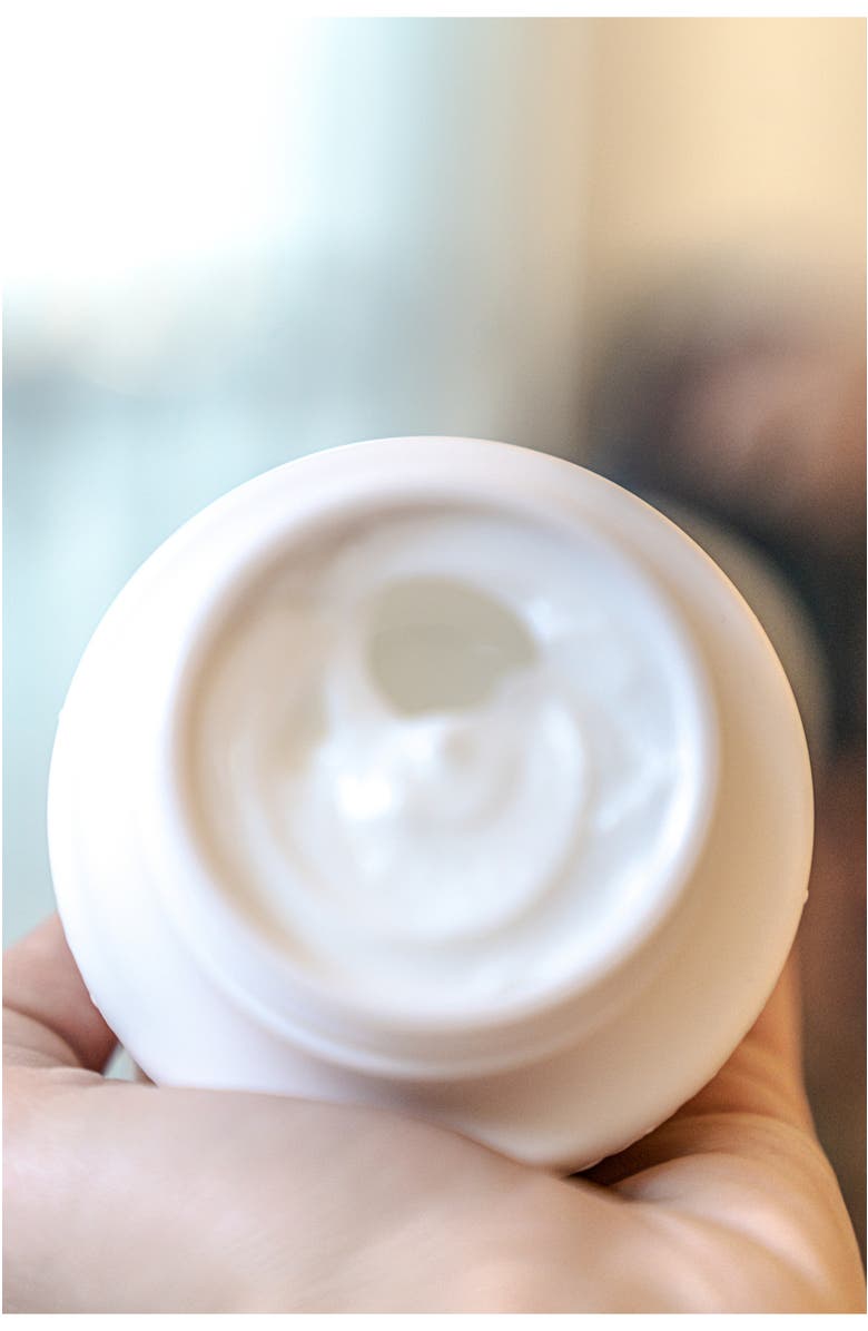 Paul
Joe Cleansing Cream, Alternate, color, White