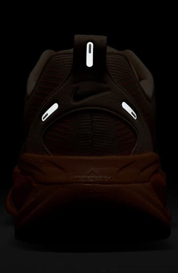 Vomero 18 Running Shoe