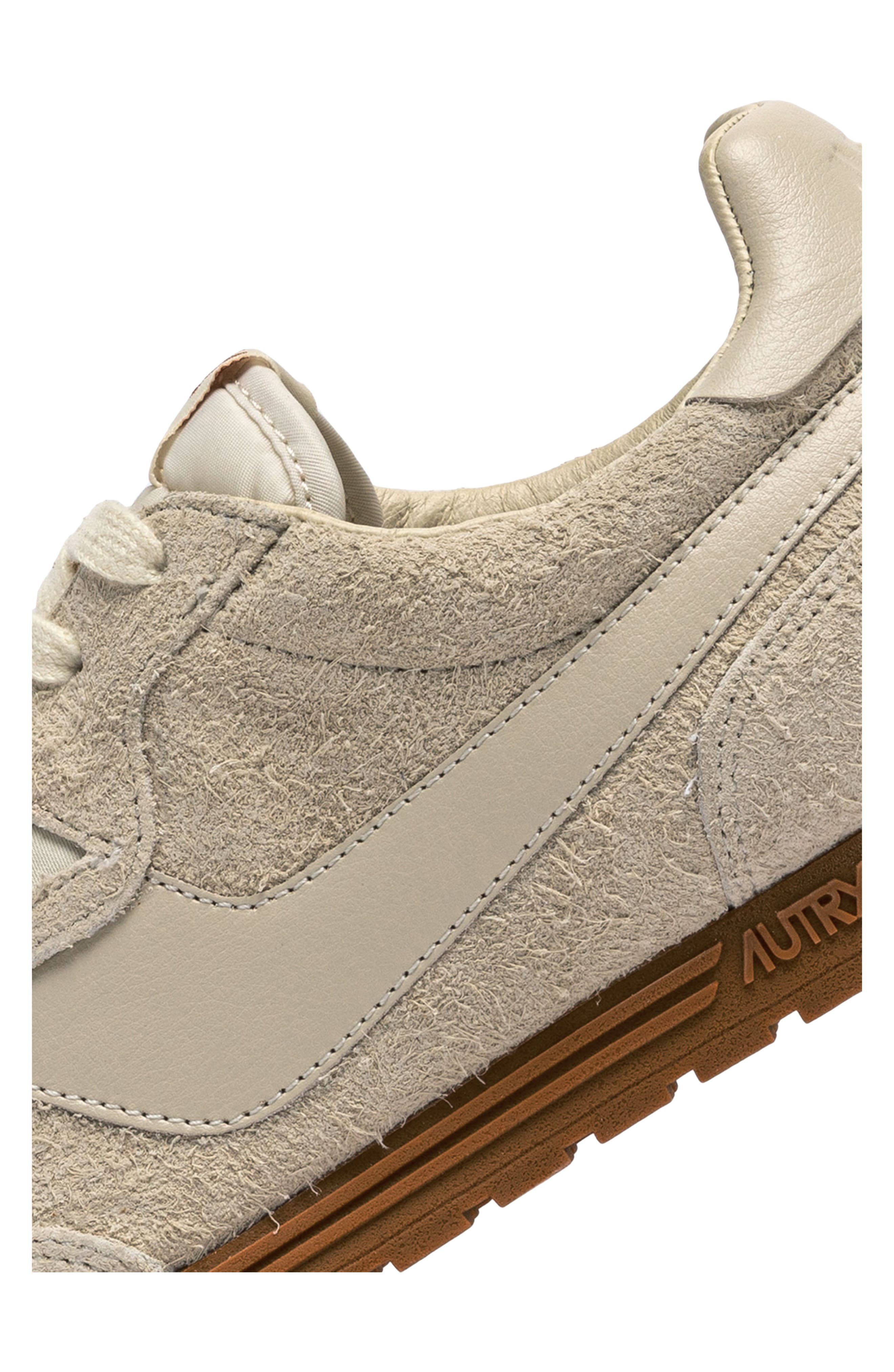Windspin Low Sneaker, Alternate, color, BISCUIT