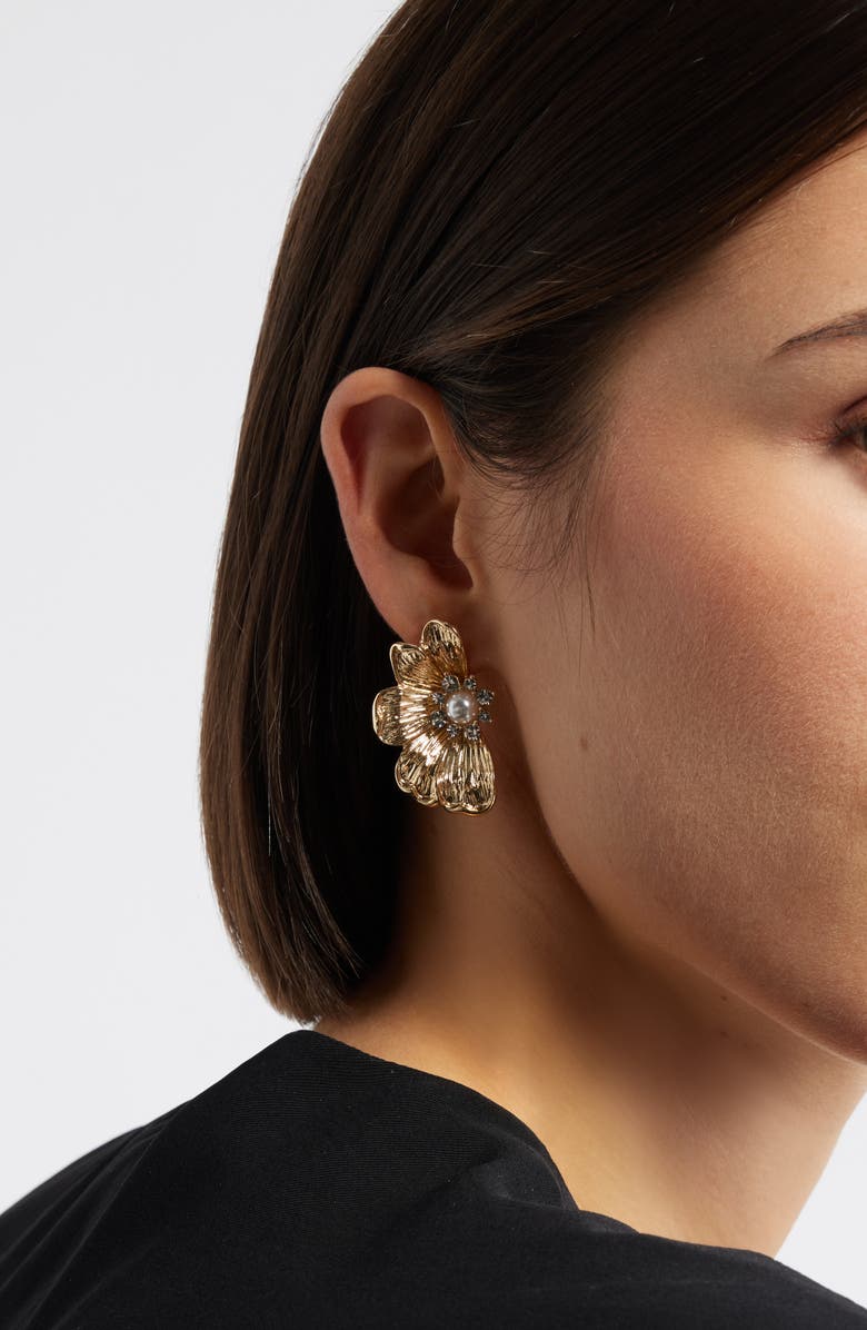 Nordstrom Faux Pearl Flower Stud Earrings, Alternate, color, Clear- White- Gold