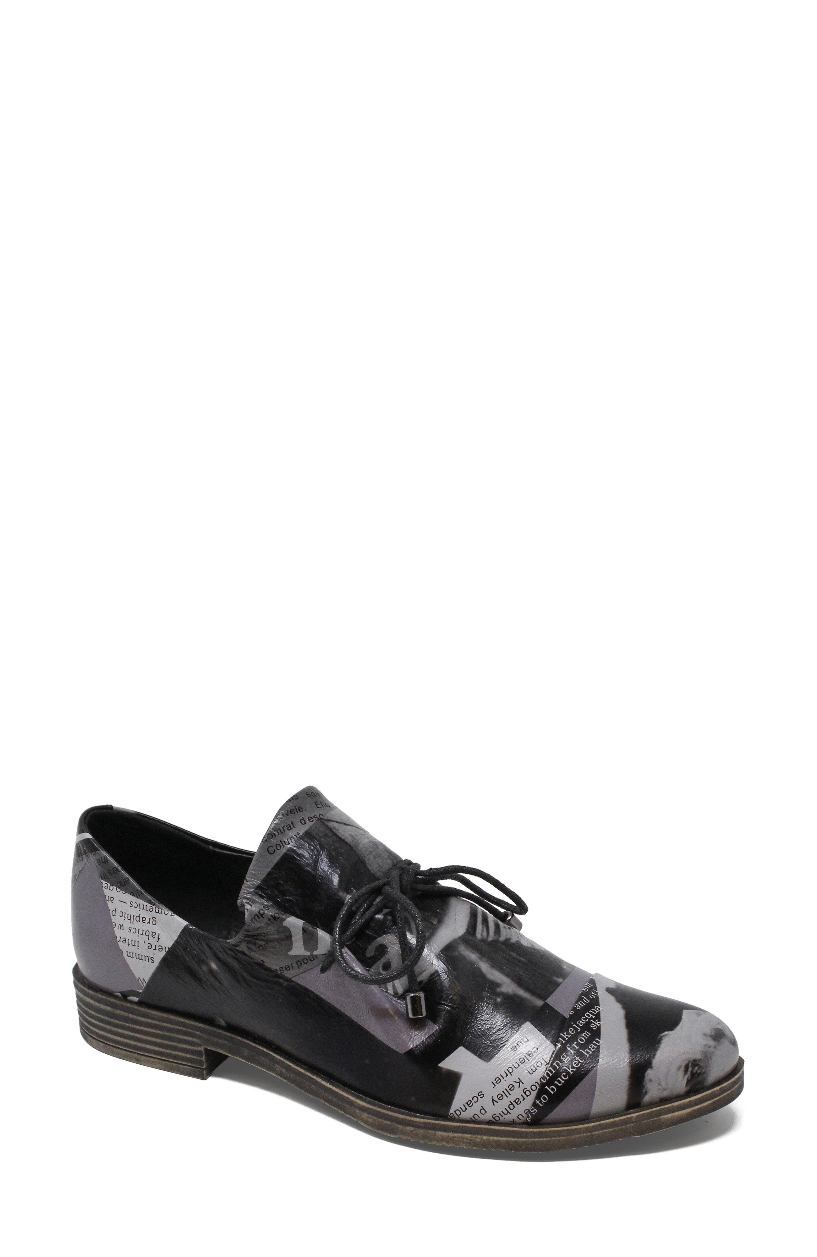 News Print Leather