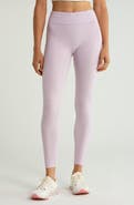 On 7/8 Performance Tights