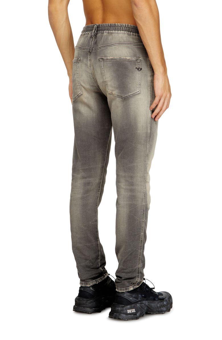 DIESEL<sup
®</sup
2062 D-Strukt Sweat Jeans, Alternate, color, Smokey Grey