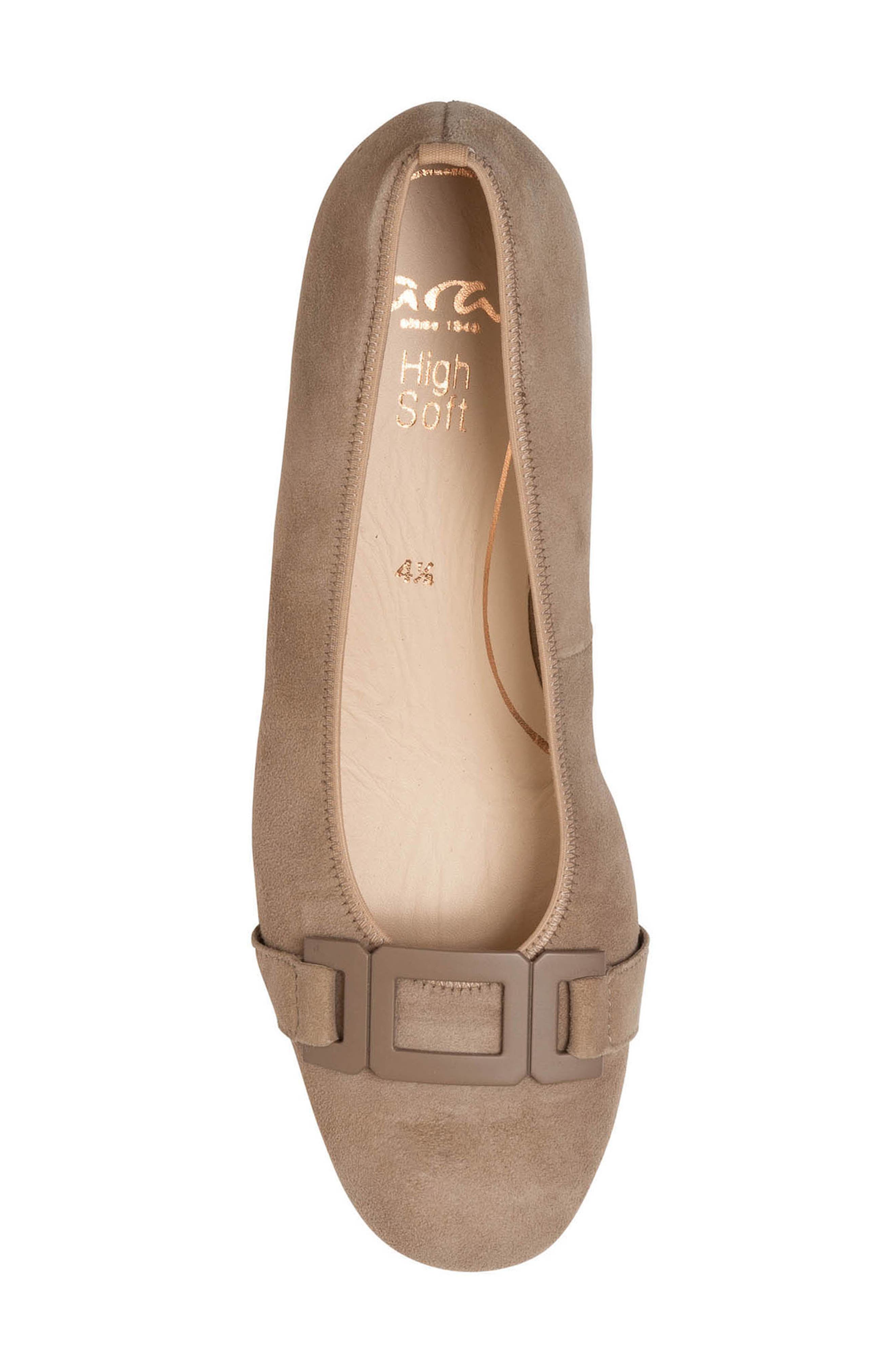 ara Gallant 2 Pump, Alternate, color, Sand